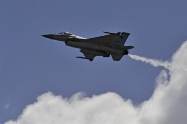 23 июля 2012, 3:12 Переглядів:   Американський винищувач F-16, фото AFP