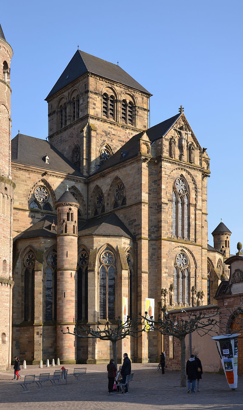 1233-1283 років - Трір, який є одним з найбільш важливих ранніх готичних соборів в Німеччині і побудований в архітектурних традиціях французької Готики