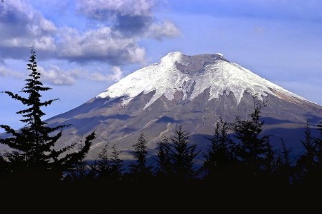 Котопахи входить також і в число найвищих активних вулканів планети