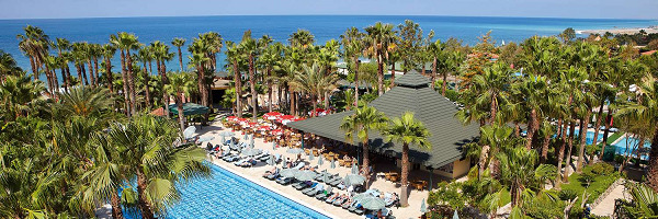 Meryan 5 *   - один з найбільш недорогих і популярних 5 * готелів середземноморського узбережжя Туреччини