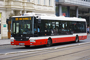 Автобуси (autobusy), в основному, курсують в околицях Праги