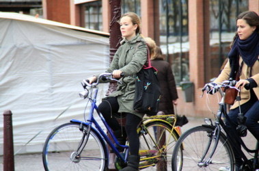 21 червня 2012, 22:56 Переглядів:   Поляки активно пересідають на велосипеди